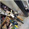Image 2 : LOT OF VINTAGE RODS AND REELS