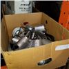 Image 1 : BOX OF SECURITY CAMERAS