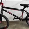Image 2 : BLACK HYPER BMX BIKE