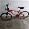 Image 3 : RED SCHWINN RANGER BIKE