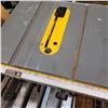 Image 3 : DEWALT TABLE SAW
