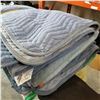 Image 2 : 6 MOVING BLANKETS