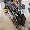 Image 2 : 2 ZERO GRAVITY CHAIRS
