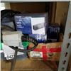 Image 2 : 6 BOXES OF 1-1/2" STAPLES AND 1200PC DECK SCREWS AND 3M ADHESIVE GUN ELECTRIC/AIR