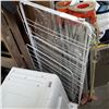 Image 1 : WHITE METAL DRYING RACK