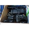 Image 3 : X-BOX COMPLETE W/ 4 CONTROLLERS, 9 GAMES, AND BOOKS