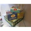 Image 1 : VINTAGE ICING SETS AND OSTER BLENDER