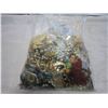 Image 2 : BAG OF JEWELLERY