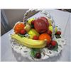 Image 2 : PORCELAIN BASKET OF PORCELAIN FRUIT