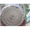 Image 3 : PORCELAIN FLOWER DISPLAY