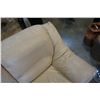 Image 3 : WHITE LEATHER LOVESEAT