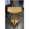 Image 2 : TAN PINE TELEPHONE TABLE