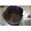 Image 3 : PLANTER AND LIVE ANIMAL TRAP