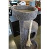 Image 2 : GREY CAT TREE