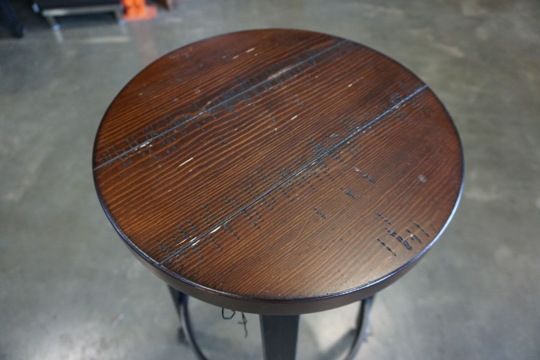 ASHLEY FLOOR MODEL ROUND WOOD SEAT BAR STOOL RETAIL $149