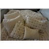 Image 2 : KINGSIZE DUVET AND 4 MATCHING PILLOW SHAMS WITH PILLOWS, AND 3 ACCENT PILLOWS, USED IN SHOWROOM ONLY