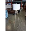 Image 1 : MODERN METAL TRIPOD FLOOR LAMP