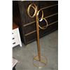 Image 1 : METAL TOWEL RACK