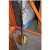 Image 2 : VINTAGE BRASS FLOOR LAMP