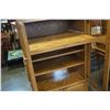 Image 3 : WOOD CABINET W/ 2 GLASS DOORS AND 2 BOTTOM DOORS