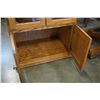 Image 4 : WOOD CABINET W/ 2 GLASS DOORS AND 2 BOTTOM DOORS