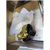 Image 2 : UBERHAUS AND PEERLESS KITCHEN FAUCET AND BATH TUB FAUCET