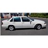 Image 2 : 1998 VOLVO S70, WHITE WITH LEATHER, AUTOMATIC, 166,000KM WITH REGISTRATION, CAR PROOF AND 2 KEYS
