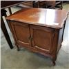 WOOD CABINET W/ 2 GLASS DOORS AND 2 BOTTOM DOORS