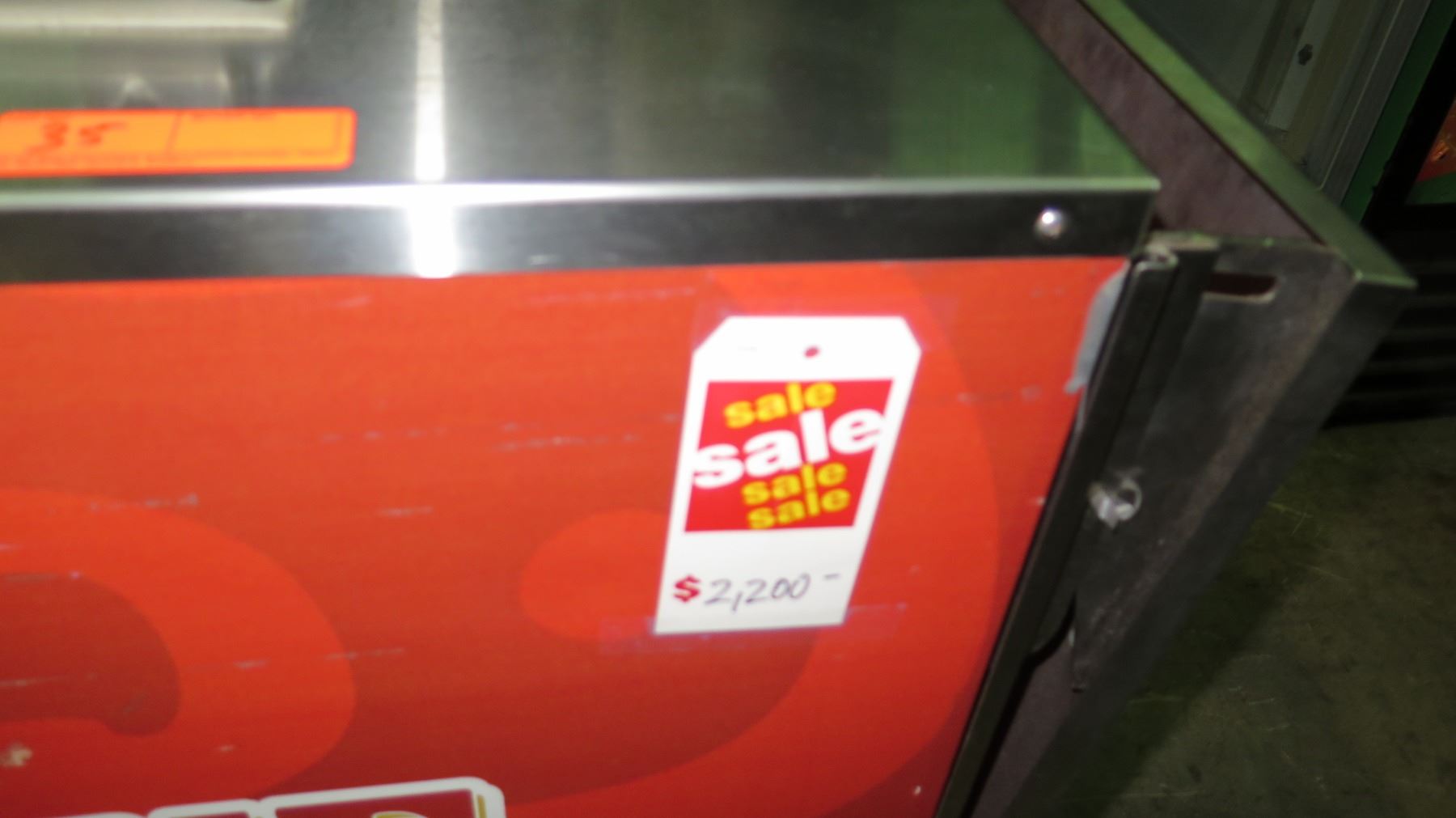 Cold Stone Portable Ice Cream Freezer  w Umbrella 4 W x 30  Cold Stone Portable Ice Cream Freezer  w Umbrella 4 W x 30