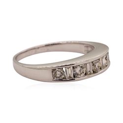 0.80 ctw Diamond Ring - 14KT White Gold