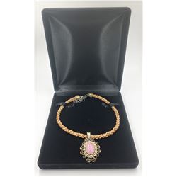 NECKLACE WITH PENDANT