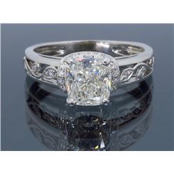 18KT White Gold 1.37ctw Diamond Ring