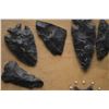 Image 5 : FRAME OF ARTIFACTS