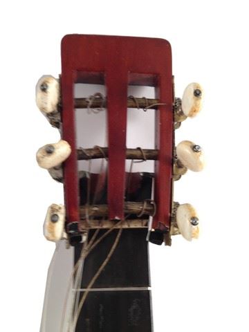 The Hateful Eight Daisy Domergue Jennifer Jason Leigh Smashed Guitar Movie Props