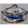 Image 1 : 37 PIECES OF BLUE WHITE AND GILT FLORAL DINNER WA
