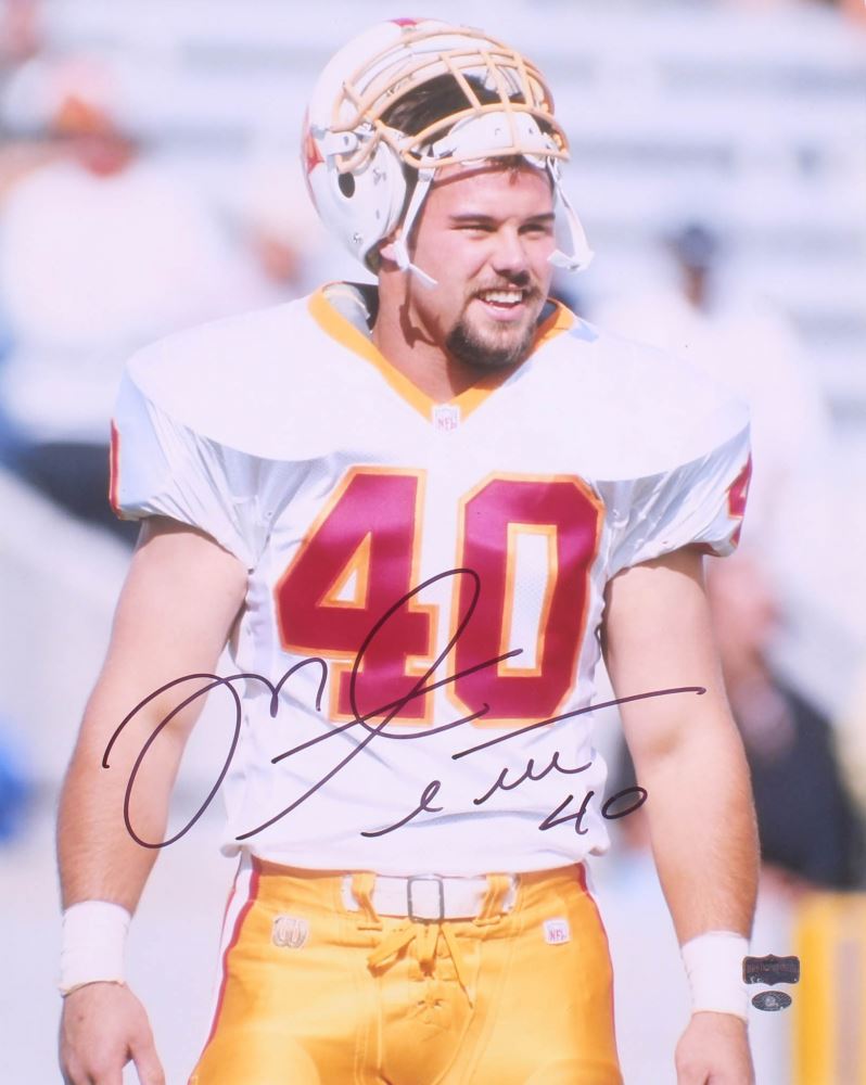 Mike Alstott Signed Tampa Bay Buccaneers 16x20 Photo (Radtke COA)