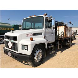 1993 MACK FUEL & LUBE TRUCK, VIN/SN:VG6BA07A2PB500496 - S/A, DIESEL ENGINE, 6 SPEED TRANS, 18' FLATB