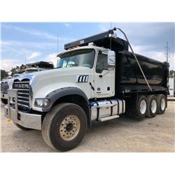 2019 MACK GR64F DUMP TRUCK, VIN/SN:1M2GR4GC9KM003143 - TRI AXLE, 455 HP MACK MP8 ENGINE, MACK M-DRIV