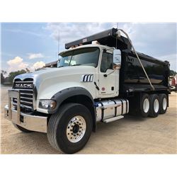 2019 MACK GR64F DUMP TRUCK, VIN/SN:1M2GR4GC2KM003128 - TRI AXLE, 455 HP MACK MP8 ENGINE, MACK M-DRIV