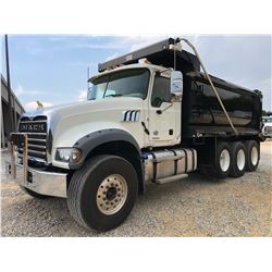 2019 MACK GR64F DUMP TRUCK, VIN/SN:1M2GR4GC1KM003136 - TRI AXLE, 455 HP MACK MP8 ENGINE, MACK M-DRIV