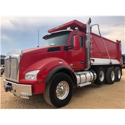 2017 KENWORTH T880 DUMP TRUCK, VIN/SN:1NKZXPTX5HJ157712 - TRI AXLE, 455 HP PACCAR MX-13 ENGINE, A/T,