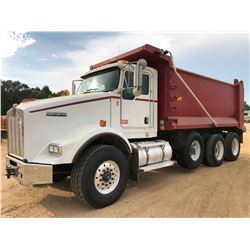 2011 KENWORTH T800 DUMP TRUCK, VIN/SN:1NKDXUTX5BJ281009 - TRI-AXLE, CAT C13 ENGINE, ALLISON A/T, 46K