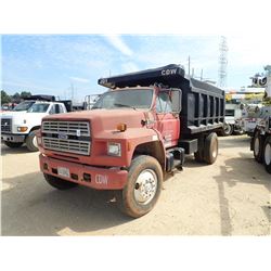 1994 FORD F700 DUMP TRUCK, VIN/SN:1FDXK74CXRVA03991 - S/A, CUMMINS DIESEL ENGINE, 5 & 2 SPEED TRANS,