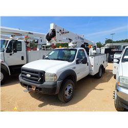 2006 FORD F550 BUCKET TRUCK, VIN/SN:1FDAF57P66EB82653 - 4X4, POWERSTROKE DIESEL ENGINE, A/T, TEREX S