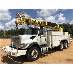 2009 INTERNATIONAL 7400 DIGGER DERRICK, VIN/SN:1HTWGAARX9J077722 - T/A, IHC ENGINE, 8LL TRANS, 40K R