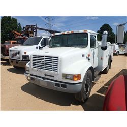 1997 INTERNATIONAL 4700 SERVICE TRUCK, VIN/SN:1HTSCABM3VH492427 - S/A, IHC DIESEL ENGINE, 5 SPEED TR