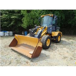 2013 JOHN DEERE 324J WHEEL LOADER, VIN/SN:032620 - COUPLER, BUCKET, AUX HYD, CAB, A/C, 16/70R20 TIRE