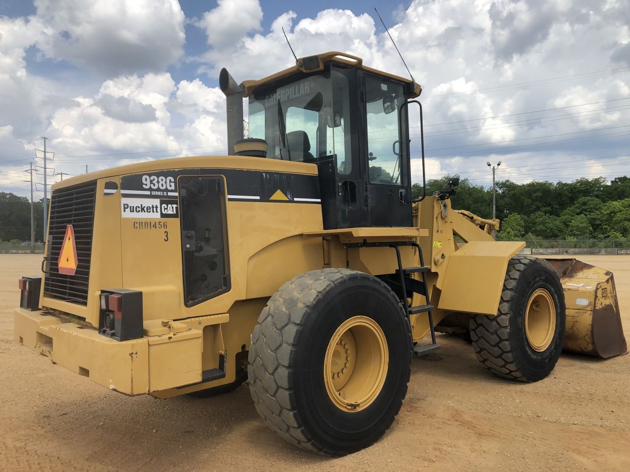 2005 CATERPILLAR 938G SERIES II WHEEL LOADER, VIN/SNCRD01456 BUCKET
