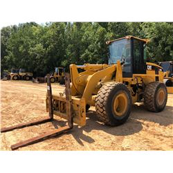 2005 CAT 938G II WHEEL LOADER, VIN/SN:CRD01610 - WICKER FORKS, CAB, A/C, 20.5R25 TIRES, METER READIN