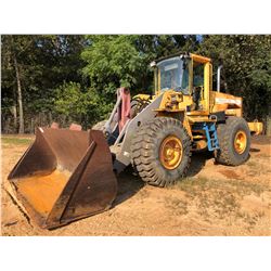 VOLVO L120C WHEEL LOADER, VIN/SN:V61314 - COUPLER, BUCKET, AUX HYD, CAB, 23.5-25 TIRES